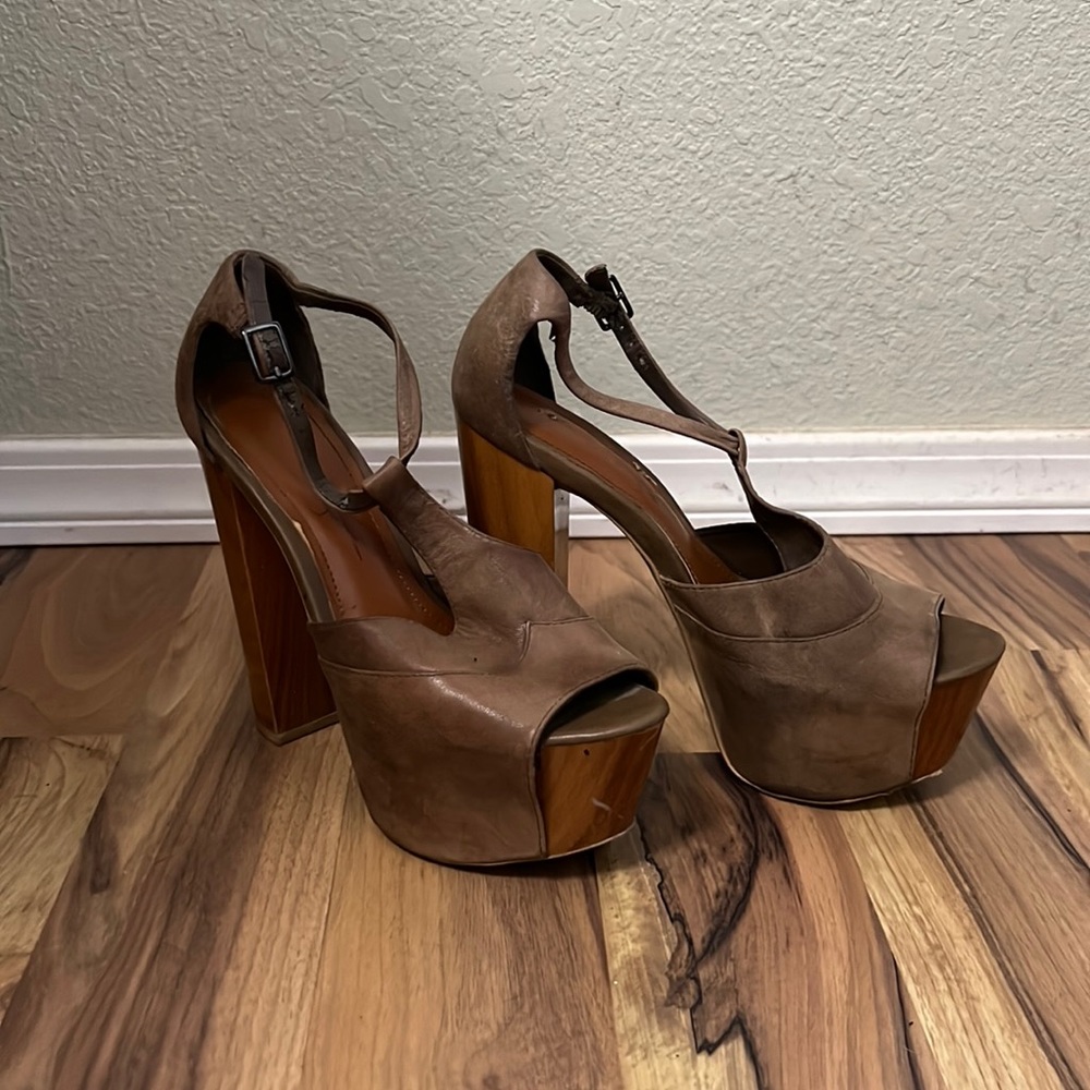 Jessica Simpson Heels
